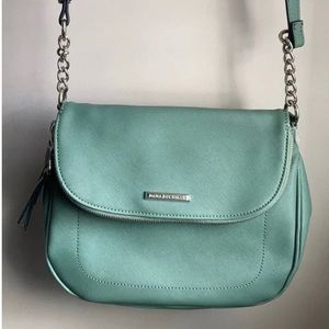 Minty green saddle bag style purse Dana Buchman. Like new condition!